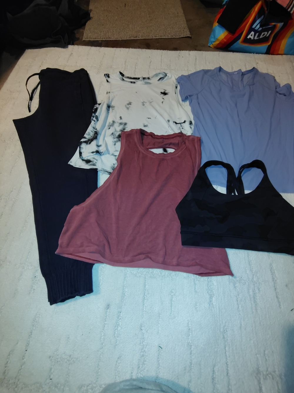 lululemon Bundle Size 8